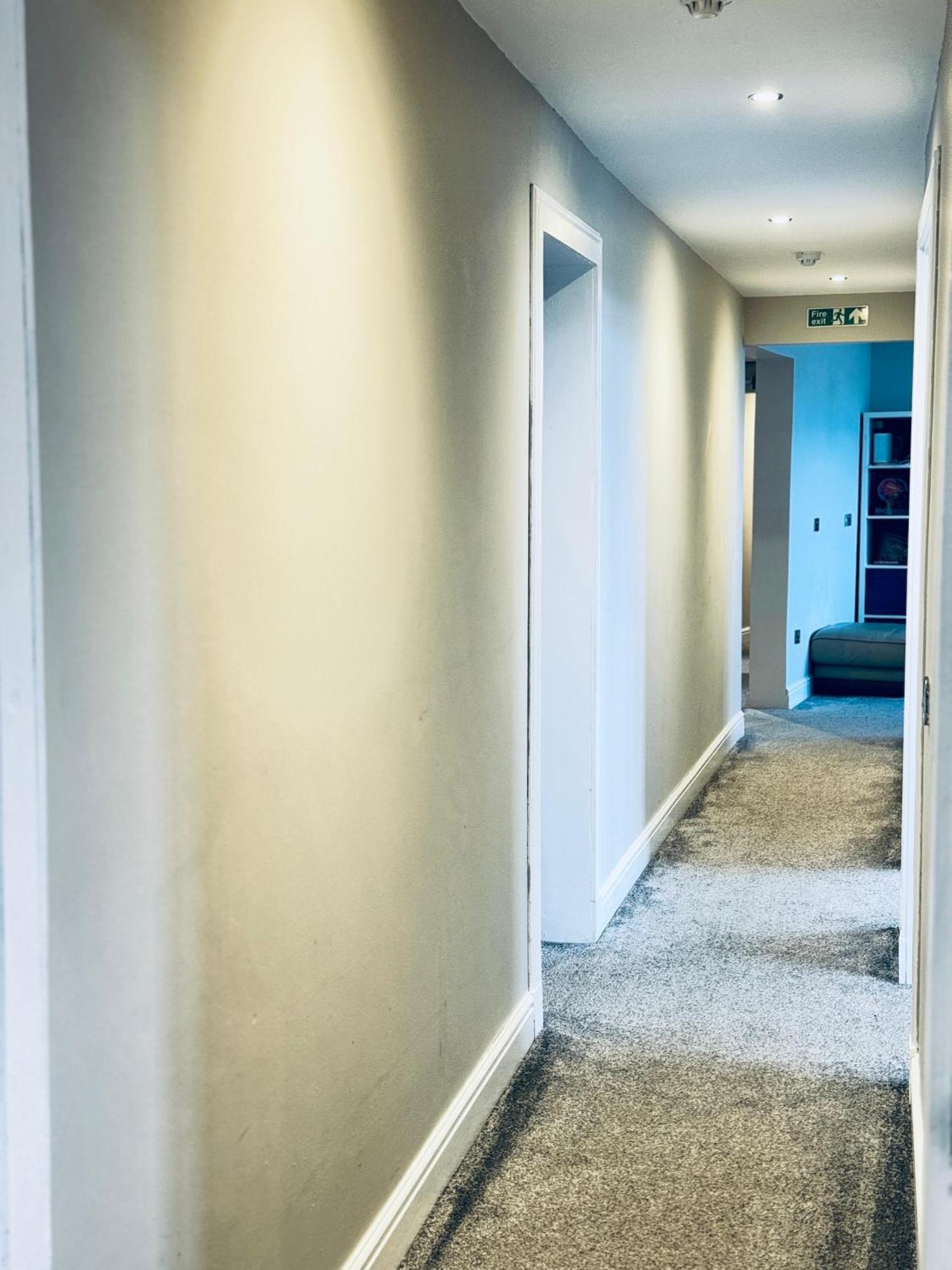 Ferienwohnung Block 2 Flat 16 Westfield Court Edinburgh Exterior foto